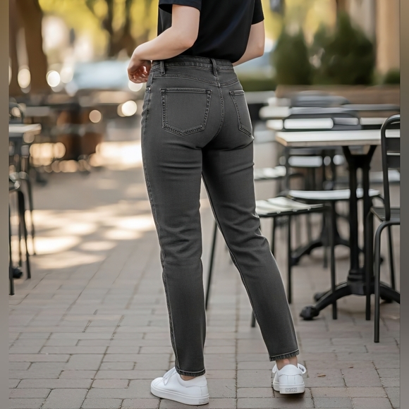 Eileen Fisher Women's Jeans NWOT (JEA31) - Picture 2 of 9